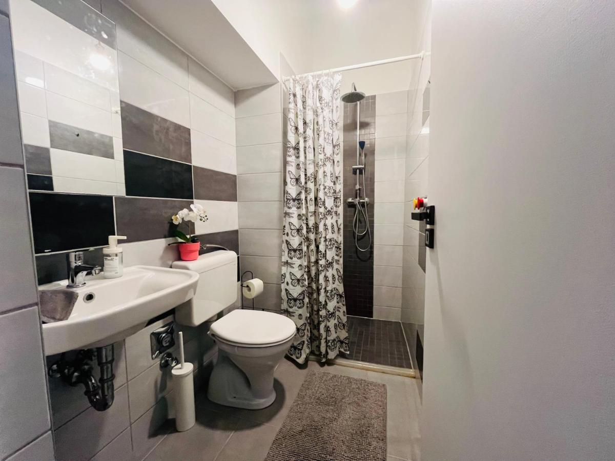 Bp-Est K39 Apartment Budapest Ngoại thất bức ảnh